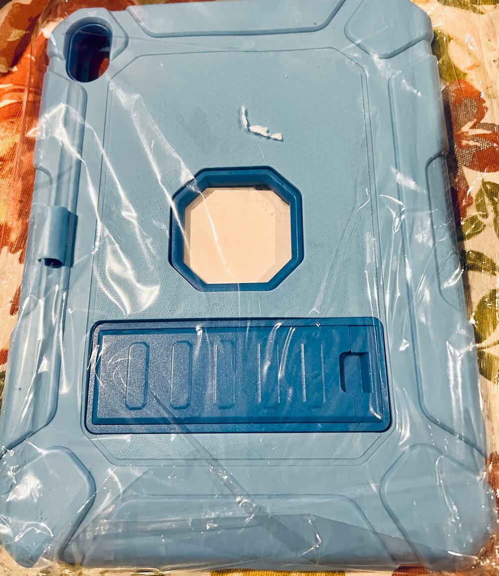Tablet case.  Fits 10th generation IPad with .5 inch screen.  Pretty blue color.